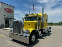 2023 Peterbilt 389