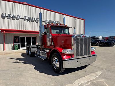 2023 Peterbilt 389