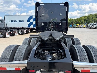 2023 Peterbilt 389