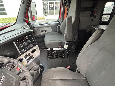 2020 Freightliner CASCADIA
