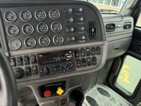 2020 Peterbilt 389