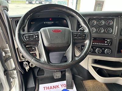 2023 Peterbilt 567