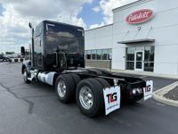 2022 Kenworth T880