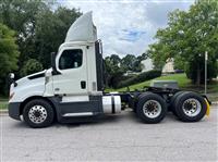 2019 Freightliner CASCADIA 126