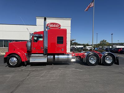 2021 Kenworth W900