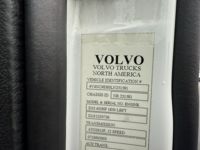 2020 Volvo VNL64T760