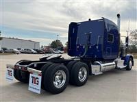 2022 Peterbilt 389