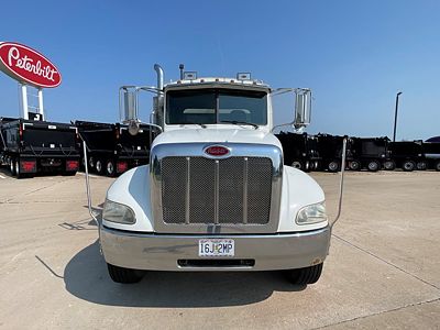 2013 Peterbilt 337