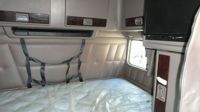 2022 Peterbilt 389