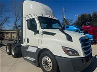 2020 Freightliner CASCADIA 126