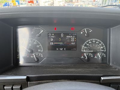 2020 Volvo VNL64T