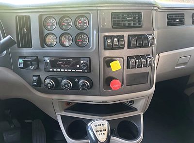 2022 Peterbilt 567