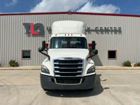 2021 Freightliner CASCADIA 126