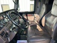 2022 Peterbilt 389