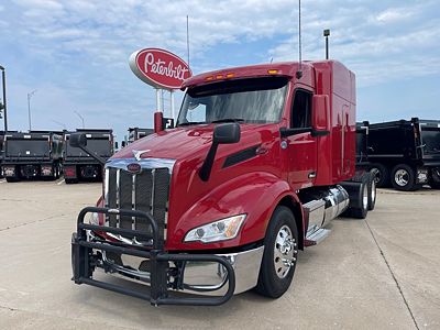 2023 Peterbilt 579