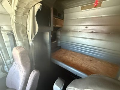 2000 Peterbilt 379