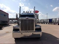 2019 Peterbilt 389