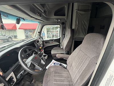 2023 Peterbilt 579