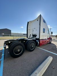 2023 Peterbilt 579