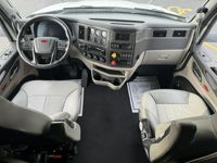 2023 Peterbilt 579