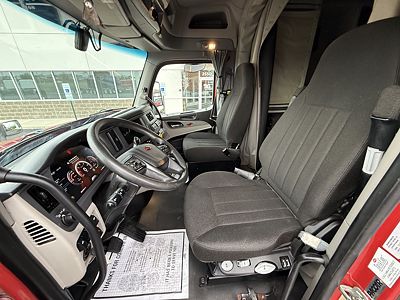 2023 Peterbilt 579