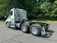 2019 Freightliner CASCADIA 126