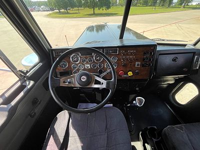 2000 Peterbilt 379