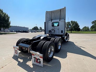 2022 Kenworth T680