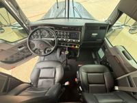 2023 Kenworth W900L