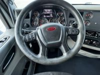 2021 Peterbilt 579