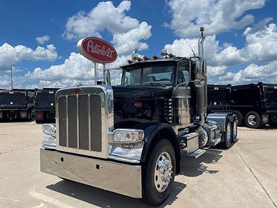 2023 Peterbilt 389