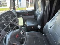 2016 Peterbilt 389-123