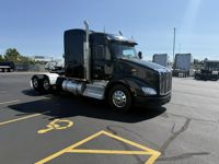 2015 Peterbilt 579-117