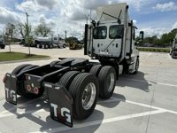 2020 Freightliner CASCADIA 125