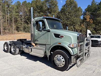 2023 Peterbilt 567