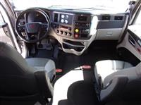 2023 Peterbilt 579