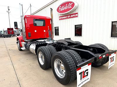 2020 Peterbilt 567