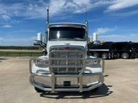 2022 Peterbilt 567