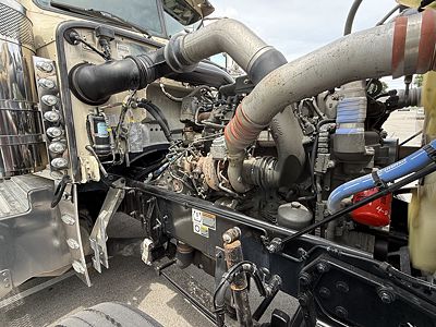 2022 Peterbilt 389-131