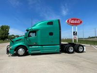 2023 Peterbilt 579