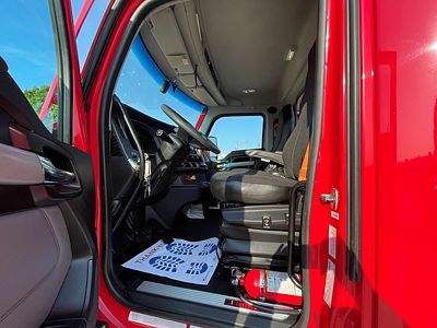 2023 Kenworth T680