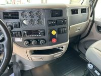 2022 Peterbilt 567