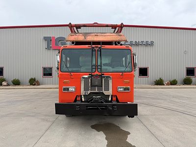 2017 Peterbilt 320