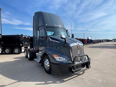 2023 Kenworth T680