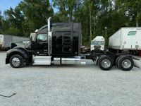 2023 Kenworth W990