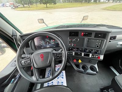 2023 Kenworth T680