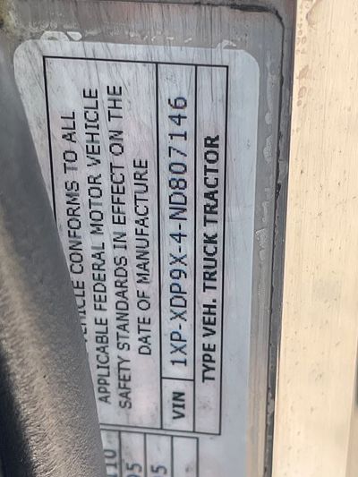 2022 Peterbilt 389