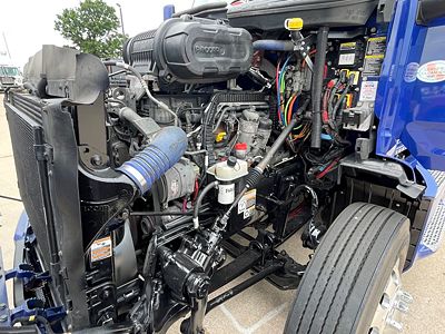 2023 Peterbilt 579