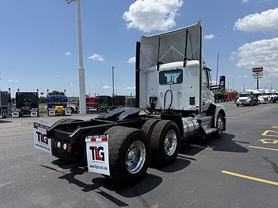 2022 Kenworth T680