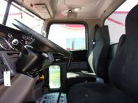 2020 Peterbilt 389
